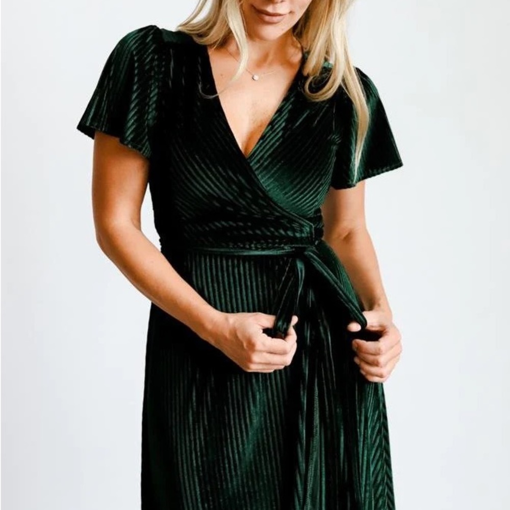 Baltic Born NWT Andi Ribbed Velvet Wrap Dress in Emerald